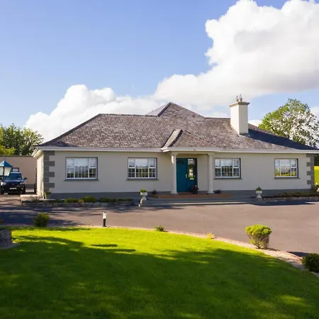 3 - Anglers Rest * Carrick on Shannon