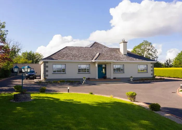 3 - Anglers Rest * Carrick on Shannon